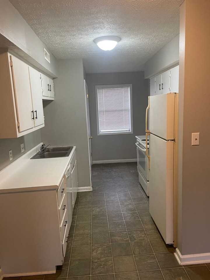 3209 Barnwood Ave - Photo 5 of 12