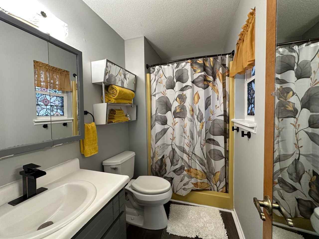 809 Knights Ct - Photo 3 of 23