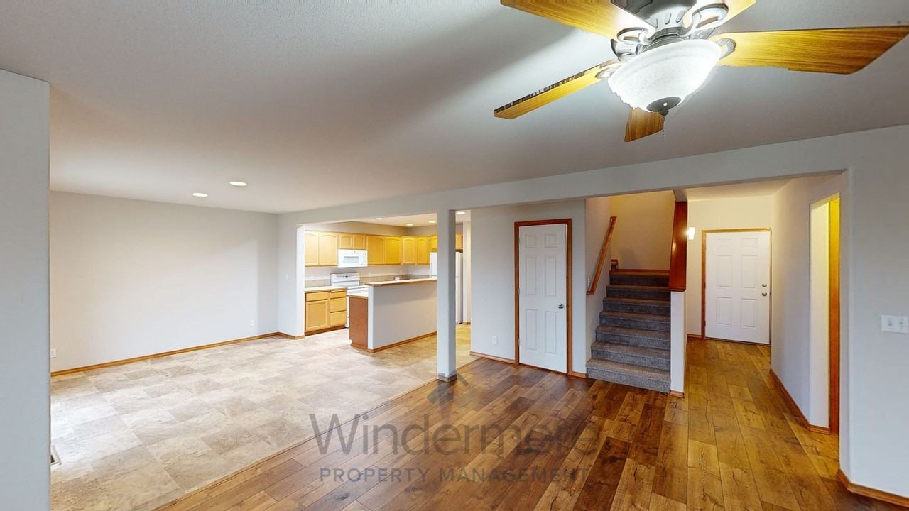 3710 W 19th Ct - Photo 5 of 32