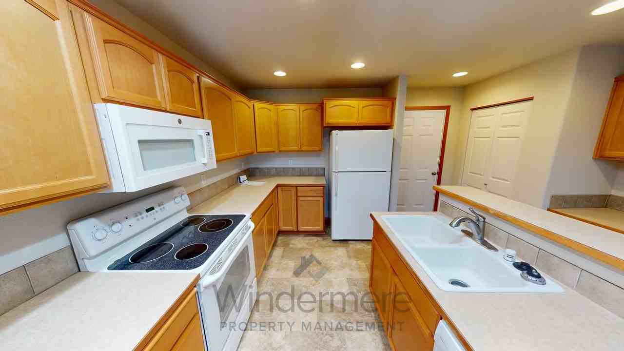 3710 W 19th Ct - Photo 7 of 32