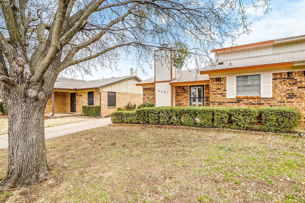 2521 Indigo Ln - Photo 4 of 36