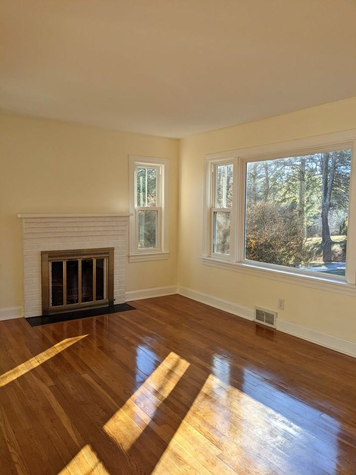 129 Cranford Rd - Photo 2 of 26