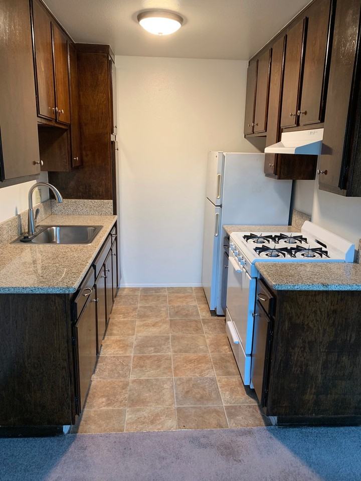 4873 Niagara Ave #9 - Photo 4 of 13