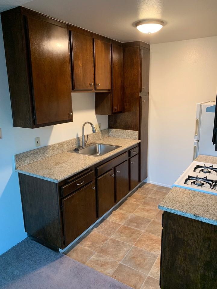 4873 Niagara Ave #9 - Photo 5 of 13