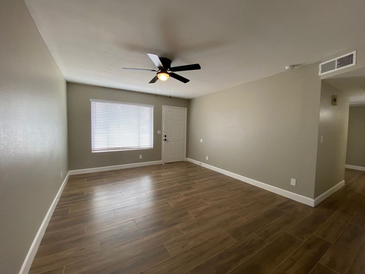 3510 W Carla Vista Dr - Photo 4 of 19