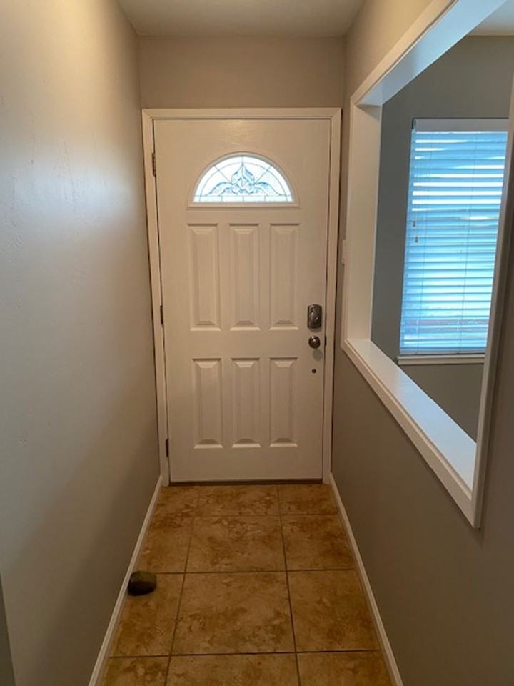 159 Glenn Dr - Photo 2 of 26