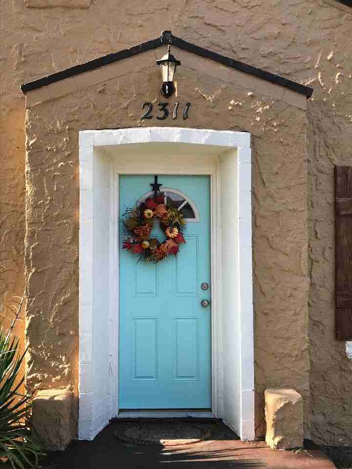 2311 Nw 21st St - Photo 2 of 9