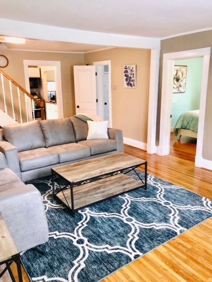 526 E Reid Ave - Photo 6 of 24