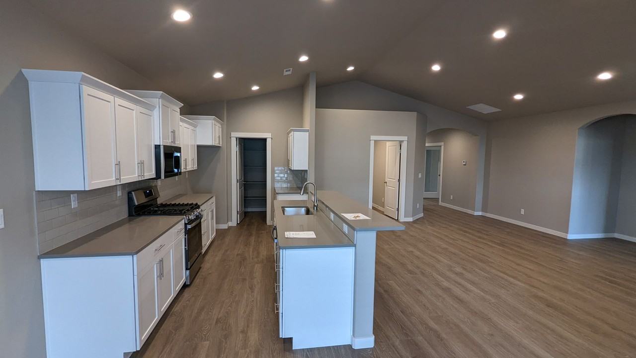 3794 N Peyton Ln - Photo 2 of 18