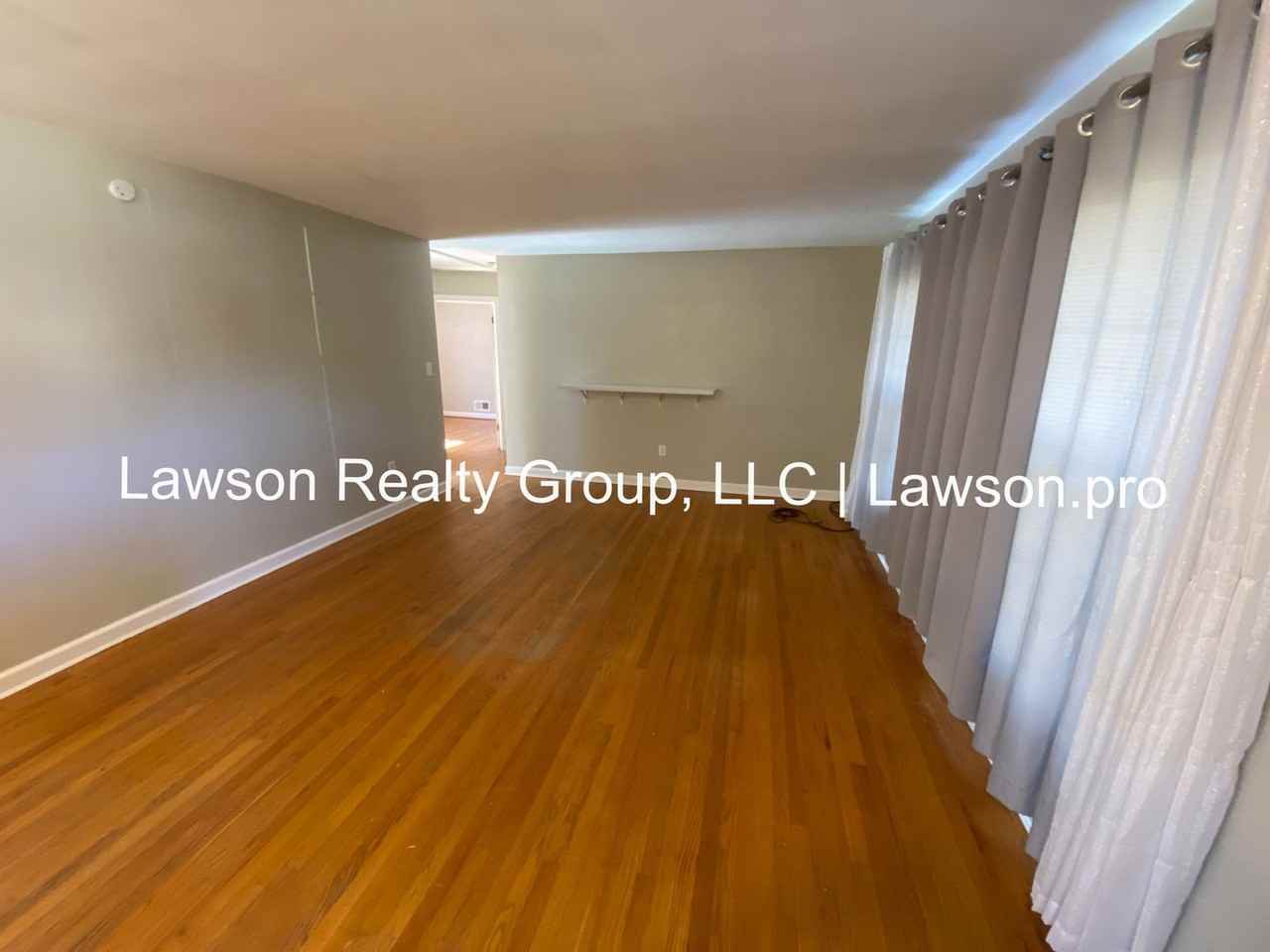 2746 Tillett Rd Sw - Photo 3 of 48