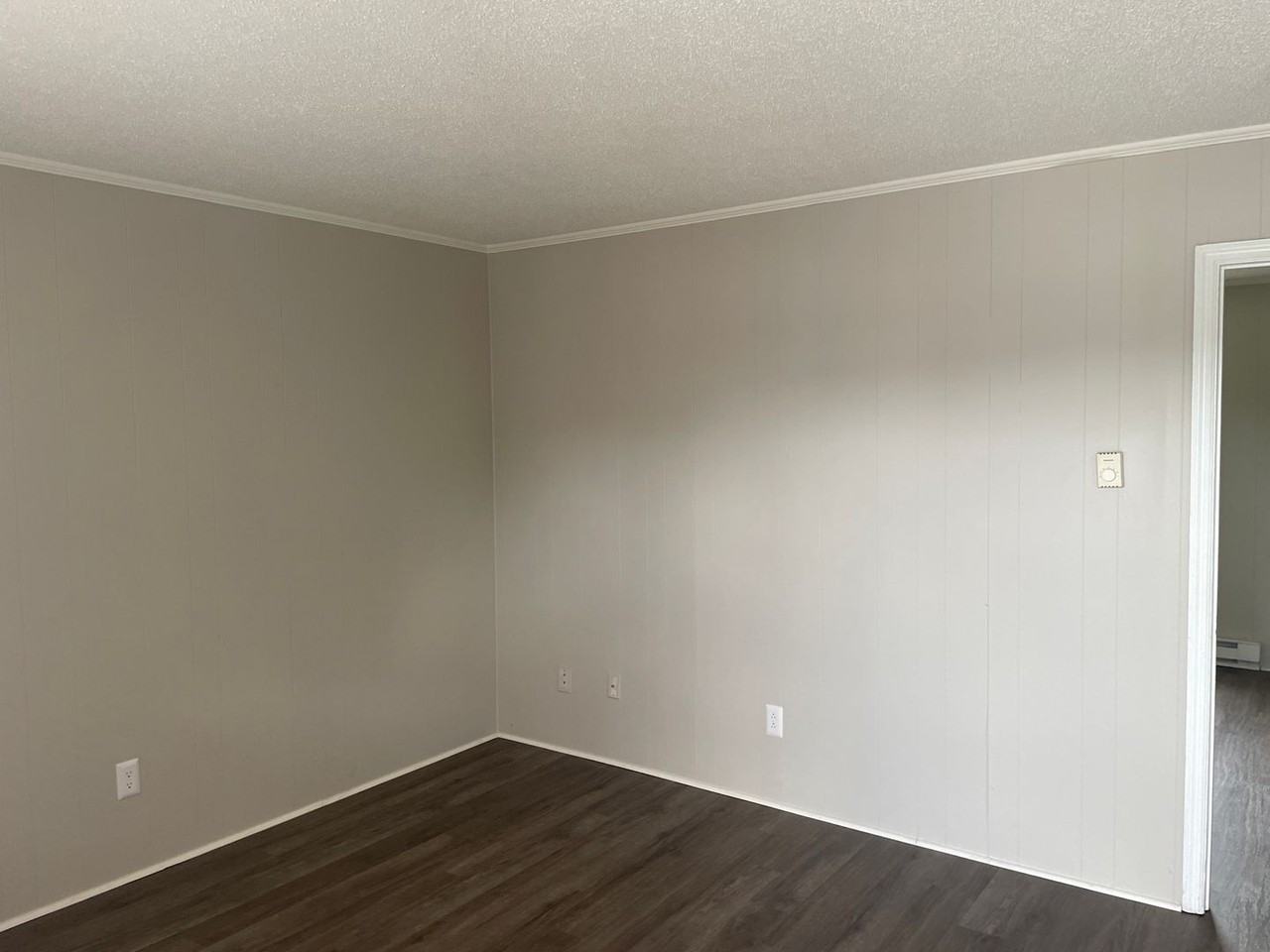 803-807-811 Utah Dr. - Photo 3 of 19