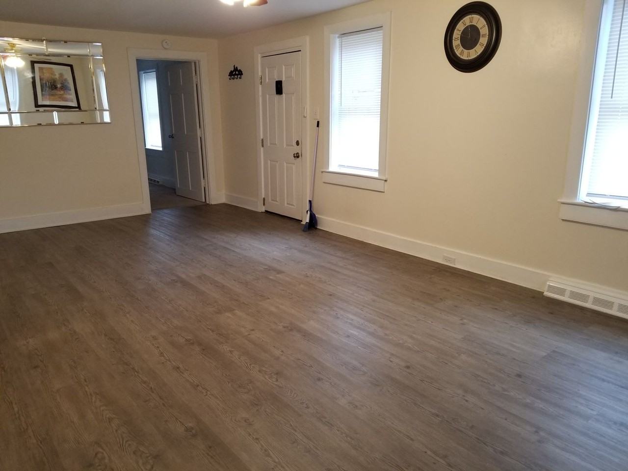 10714 Fish And Game Rd - Photo 2 of 36