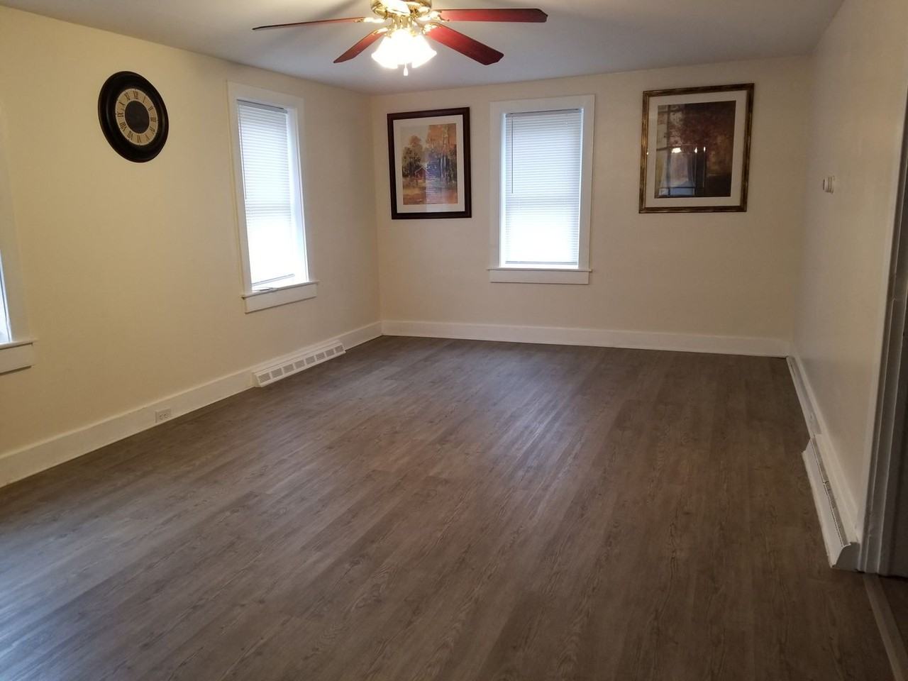 10714 Fish And Game Rd - Photo 3 of 36