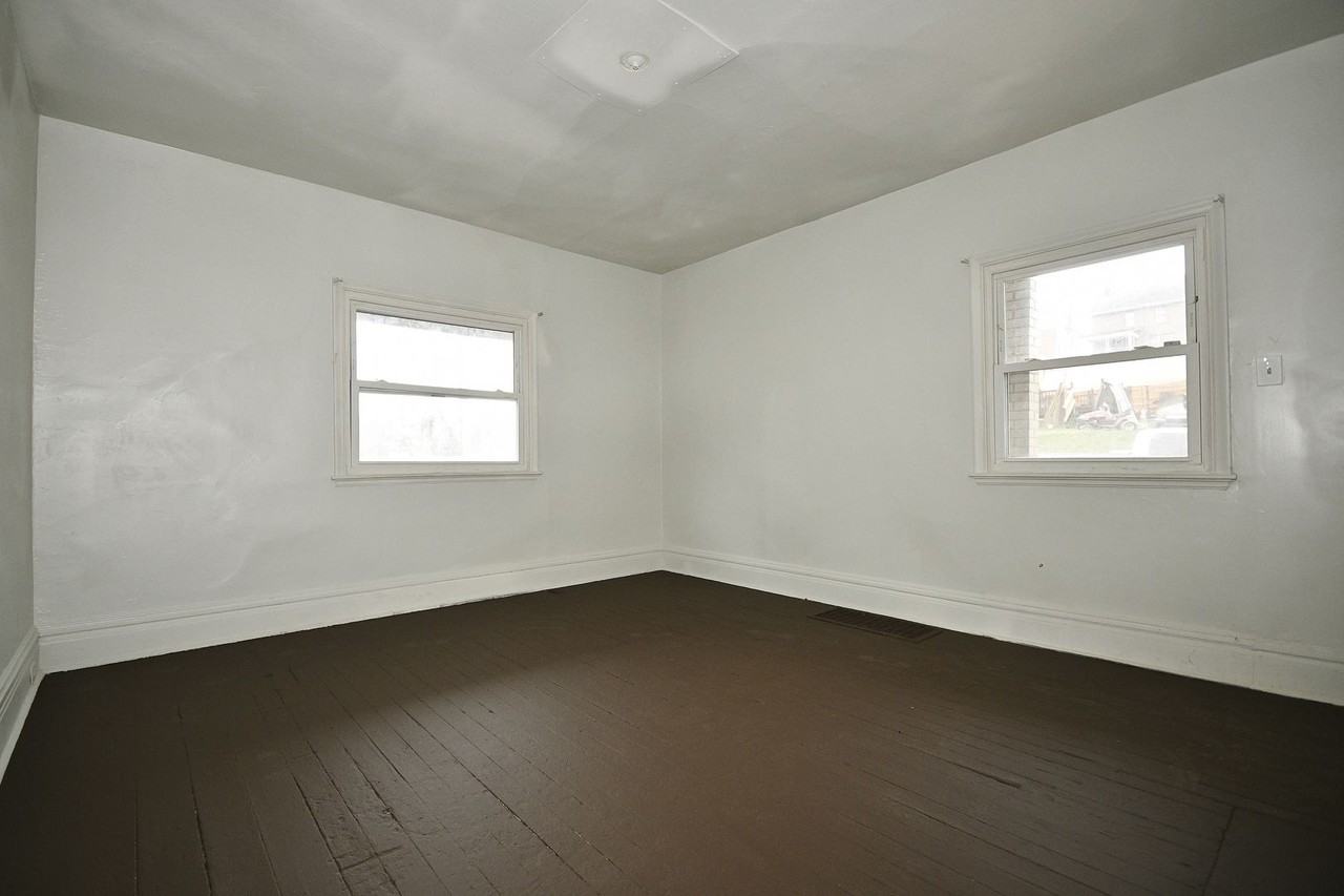1243 Evans Ave - Photo 6 of 28