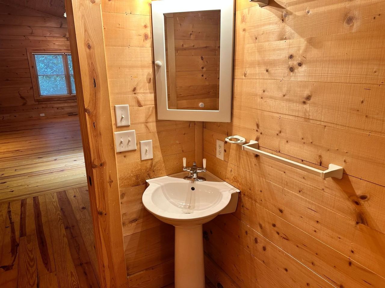 300 Forney Ave - Photo 6 of 11