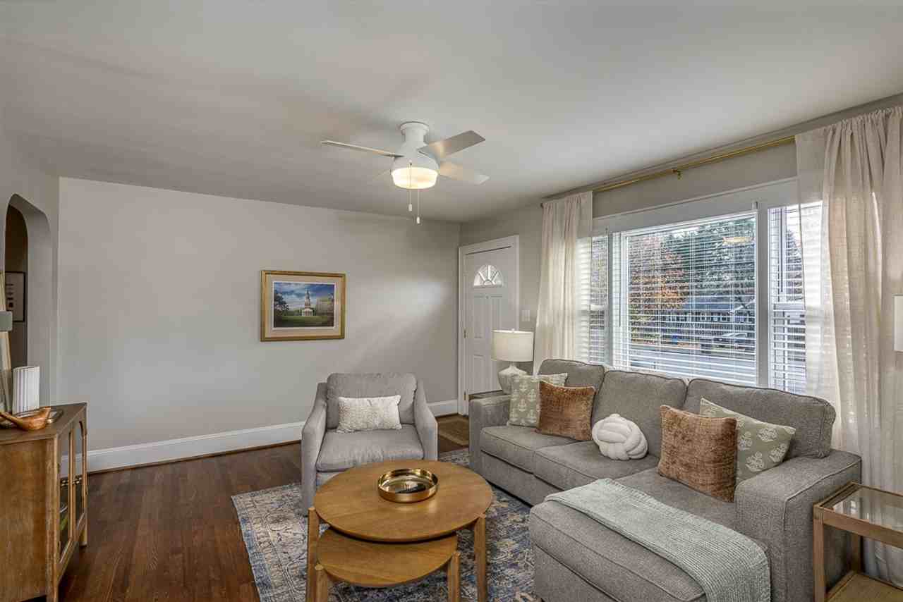 2131 Polo Rd - Photo 3 of 23