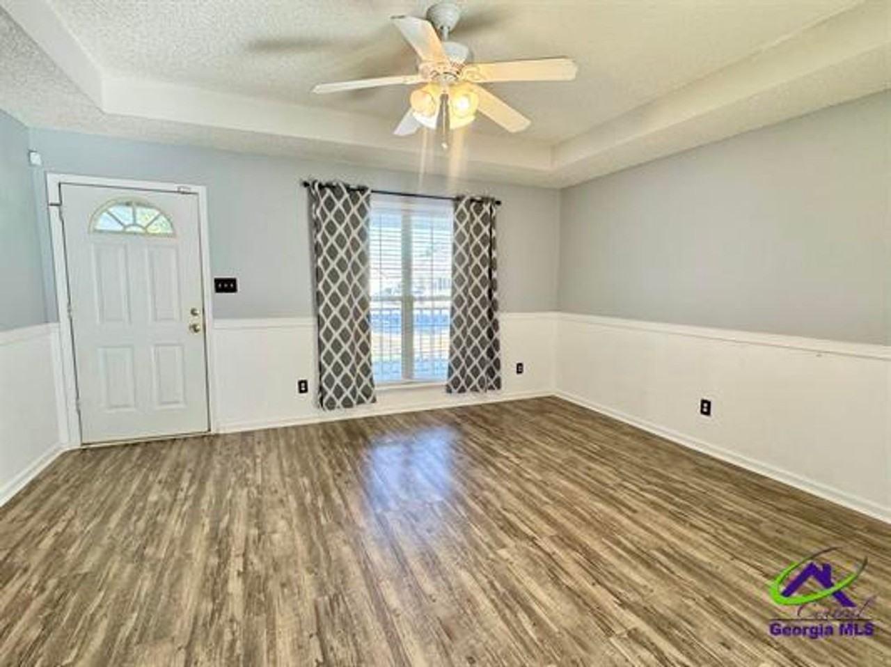 214 Wynfield Ln - Photo 4 of 30