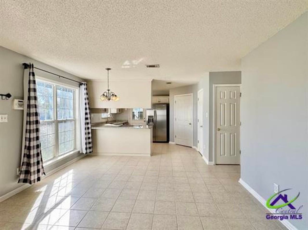 214 Wynfield Ln - Photo 6 of 30