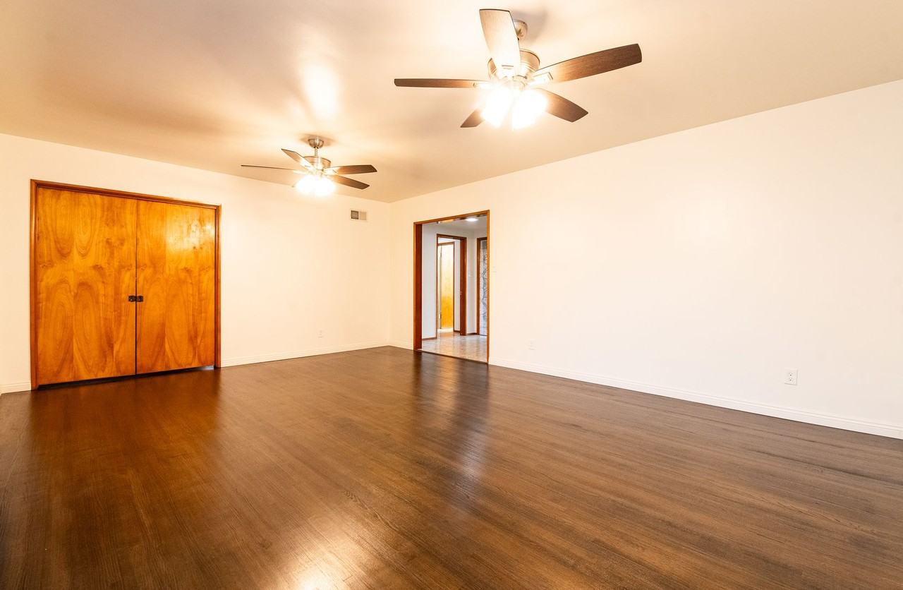 8535 Suva St - Photo 3 of 20