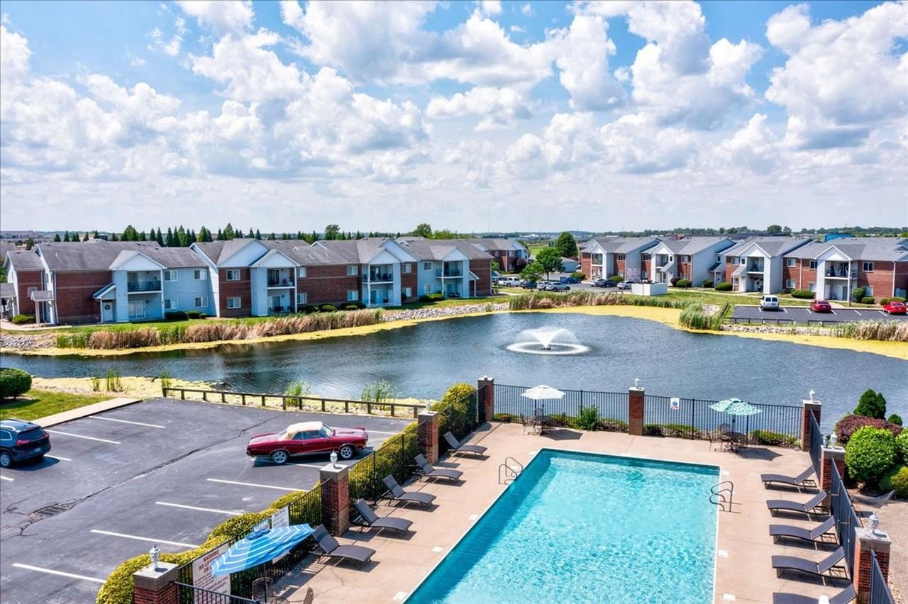 7938 Circle Front Ct - Photo 4 of 50