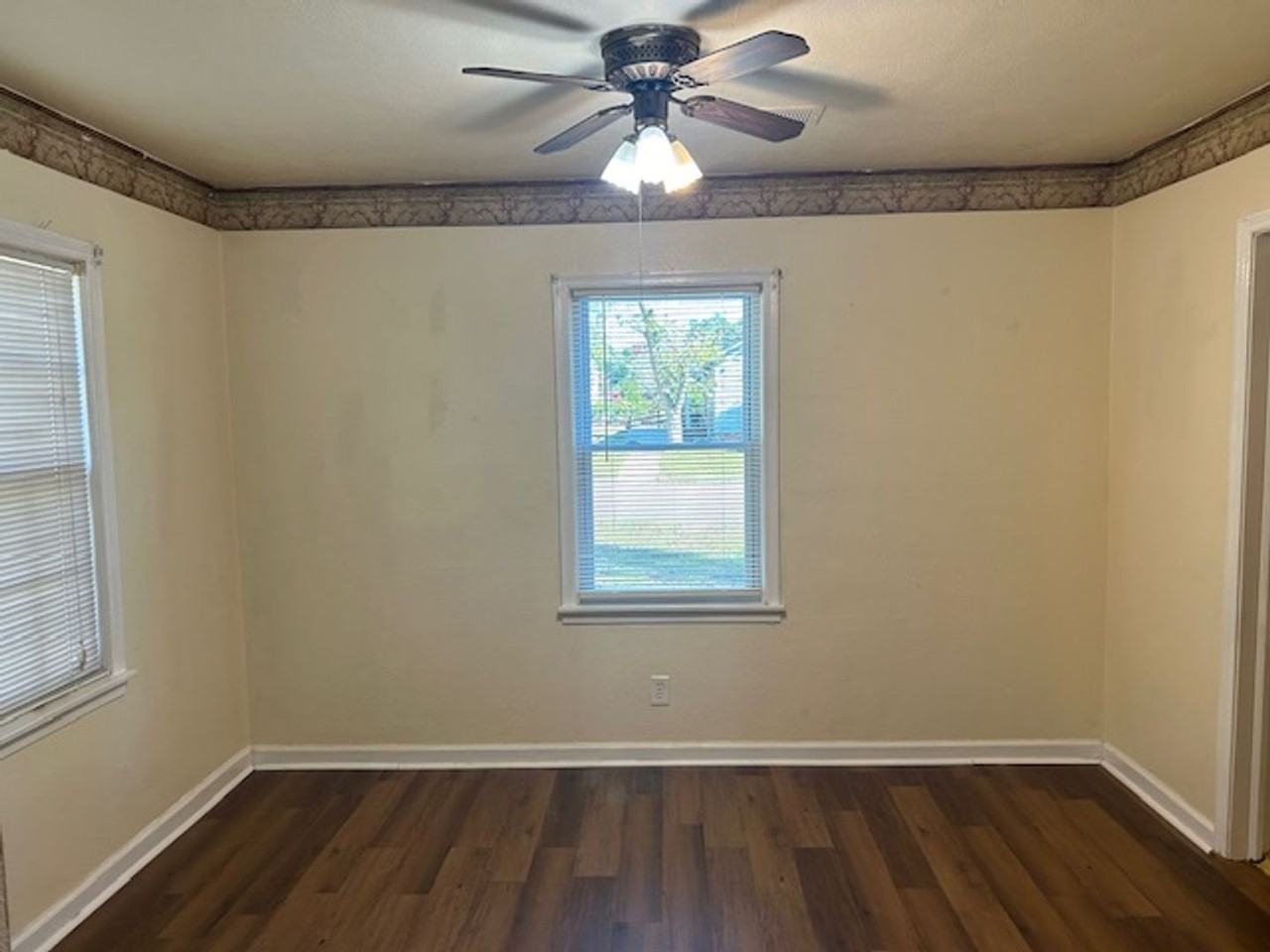 2424 7th St - Photo 7 of 21