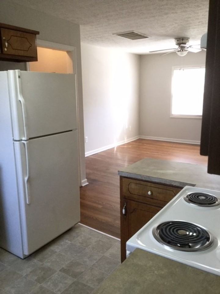 Springwood Apartments**AD - Photo 4 of 14