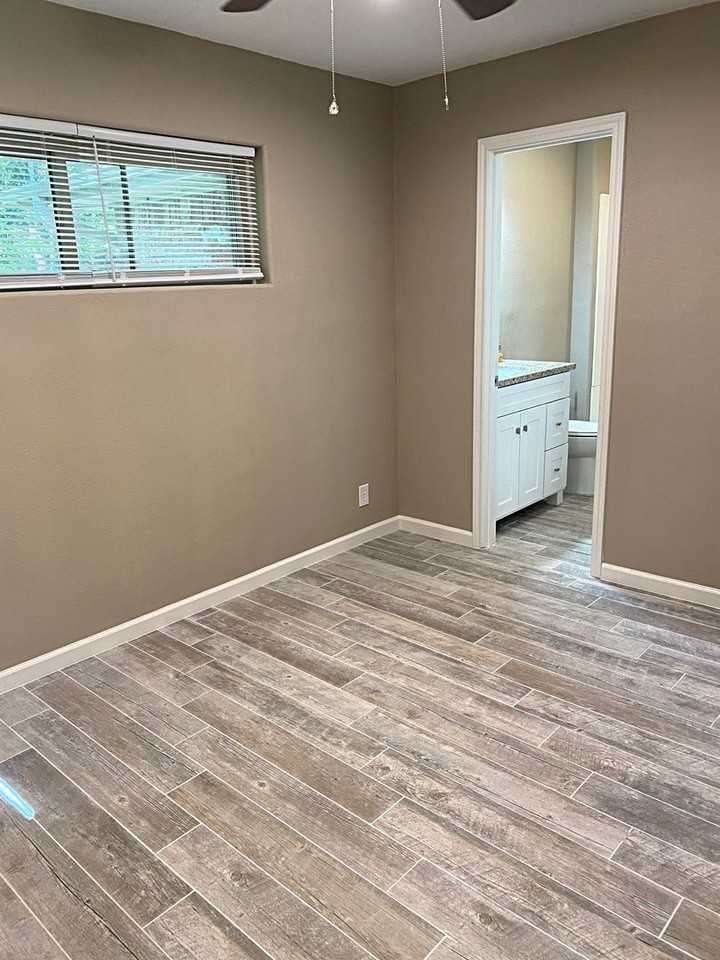 310 Clairmont St - Photo 4 of 11