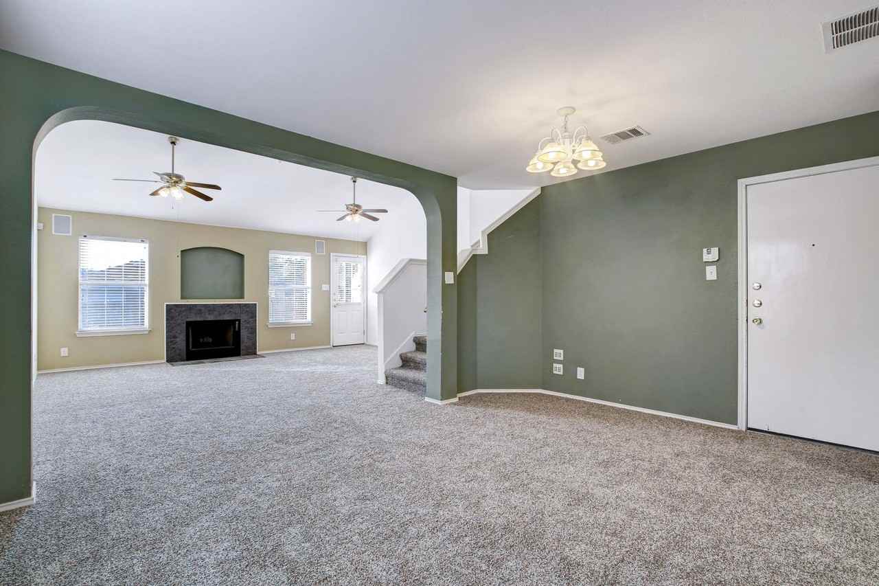 523 Granite Clf - Photo 3 of 29
