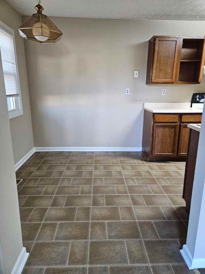 1322 Dale Dr - Photo 2 of 19