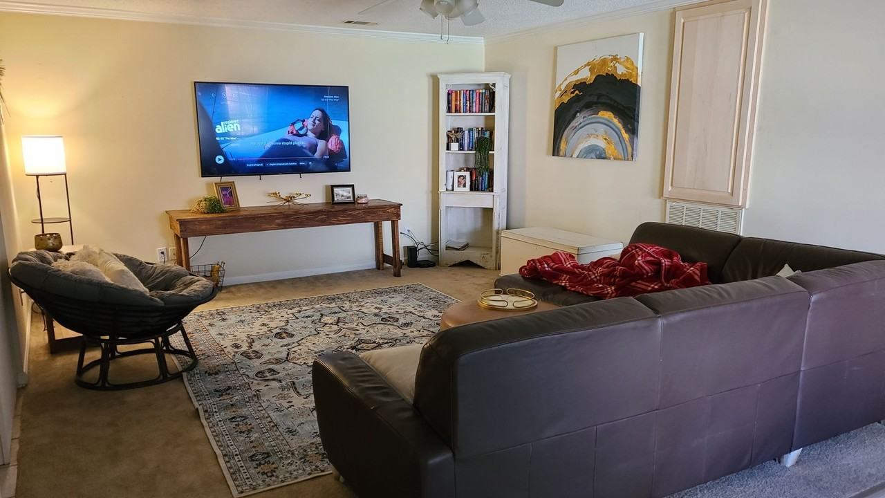 9514 Society Hill Rd - Photo 3 of 9