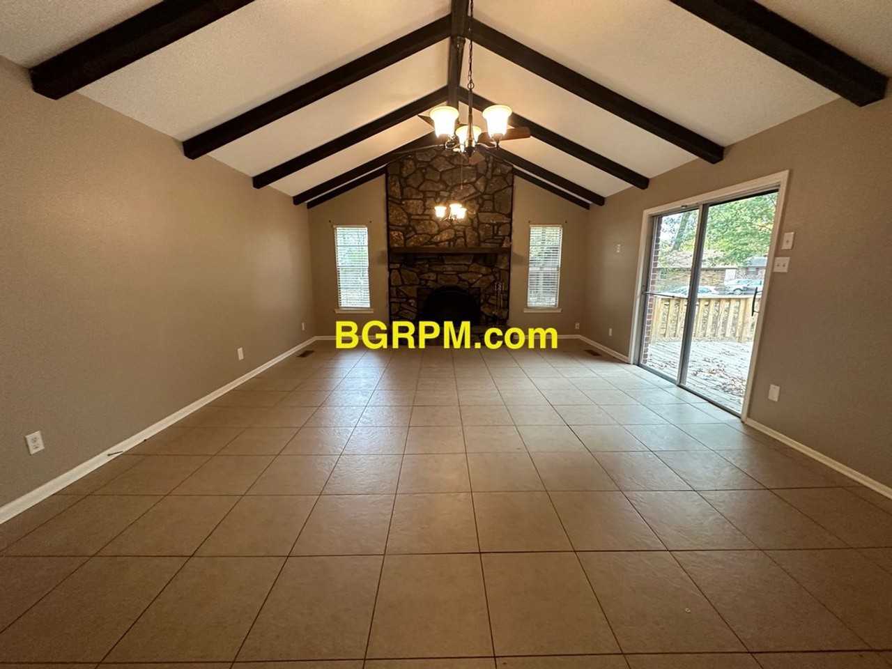 119 Foxdell Cir - Photo 2 of 11
