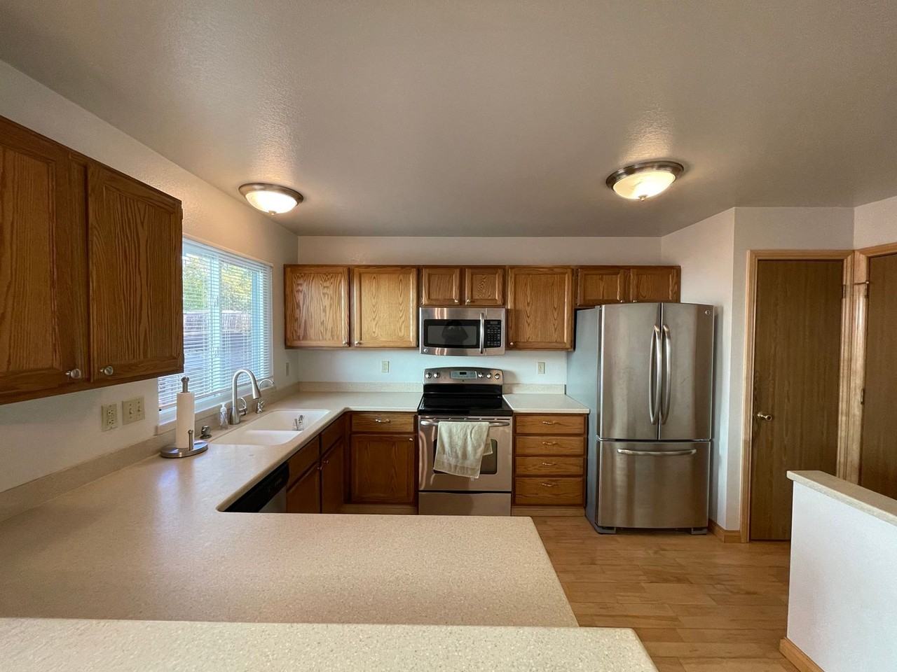 1031 Mercury Dr - Photo 6 of 21