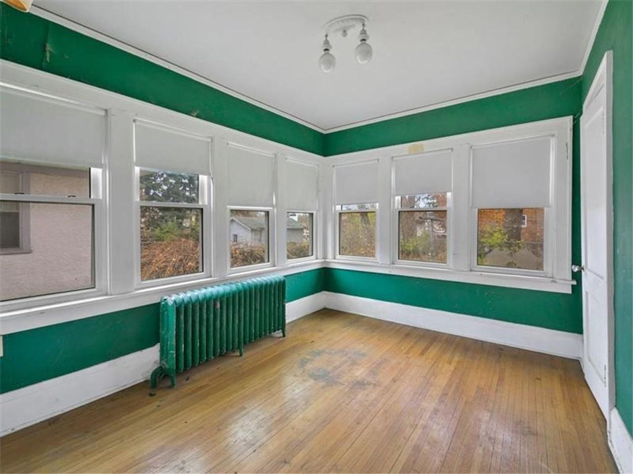1830 James Ave - Photo 2 of 7
