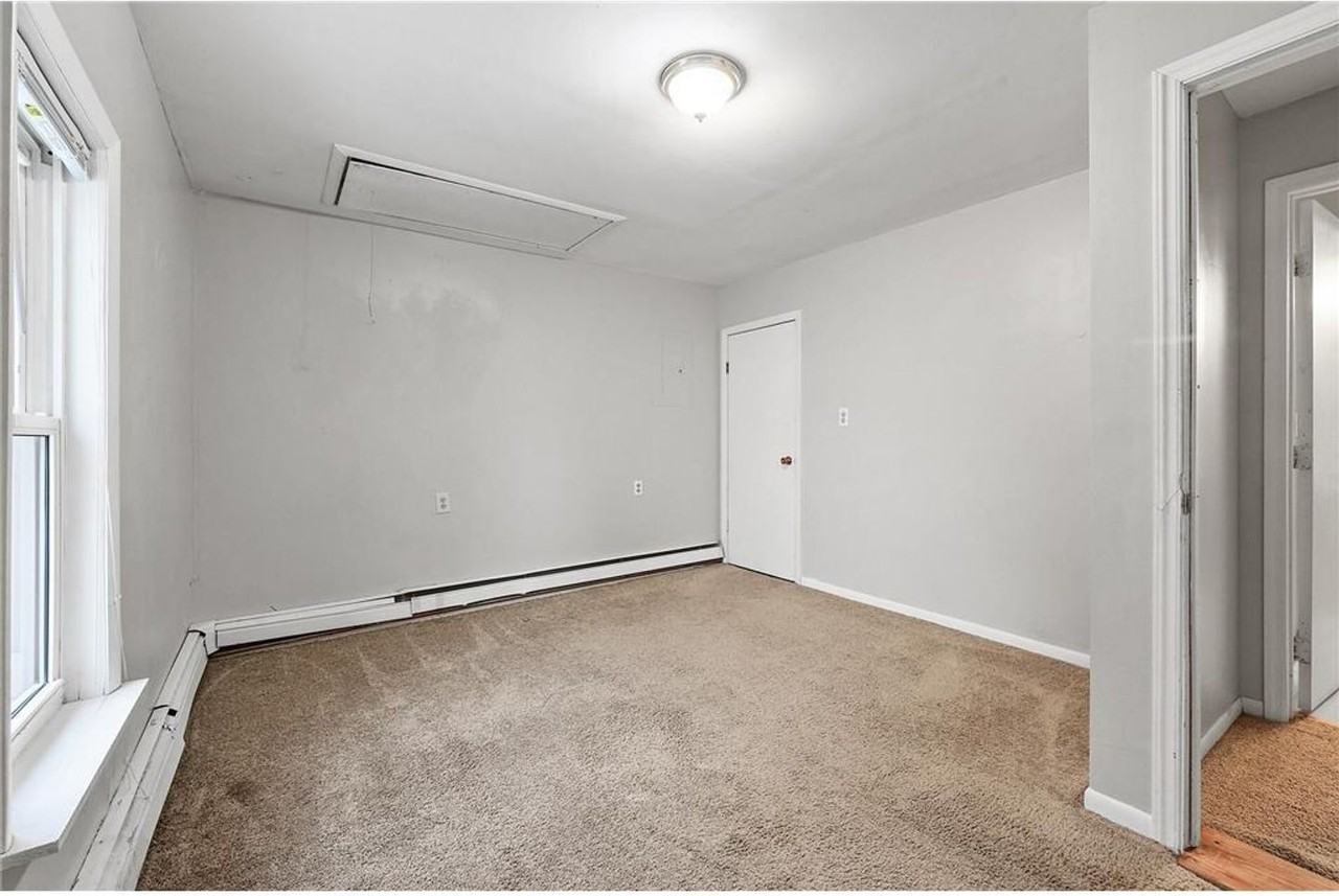 1328 Hewitt Ave - Photo 7 of 21