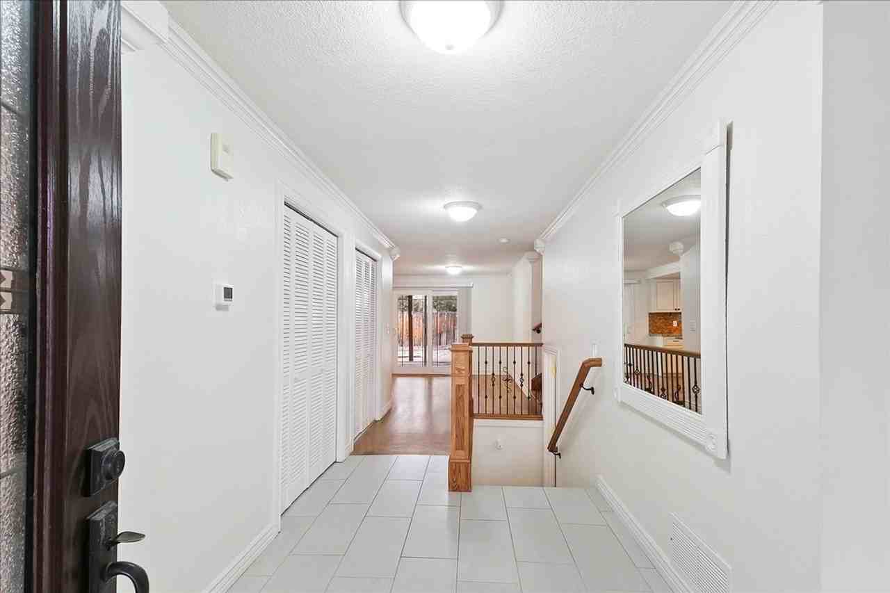 10882 W Blackhawk Dr - Photo 2 of 46