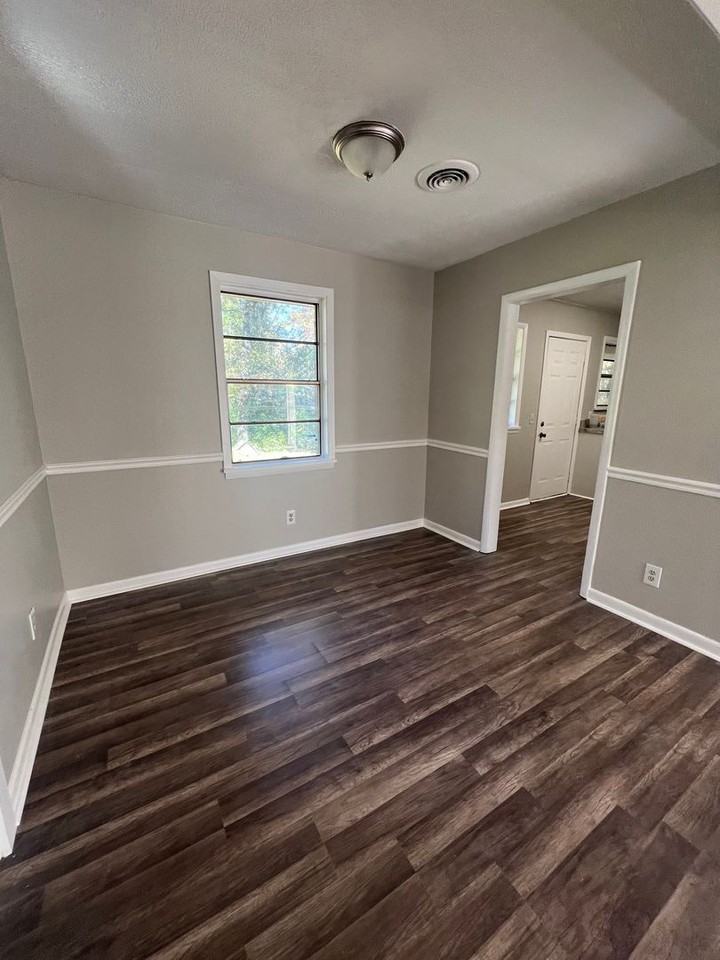 6122 Southridge Dr - Photo 6 of 16
