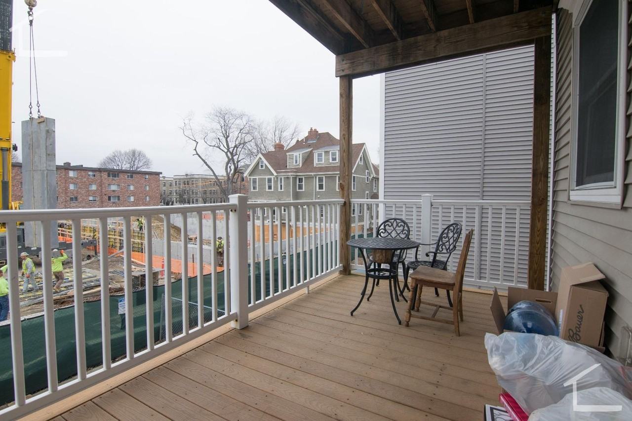 10 Gardner Ter - Photo 3 of 14