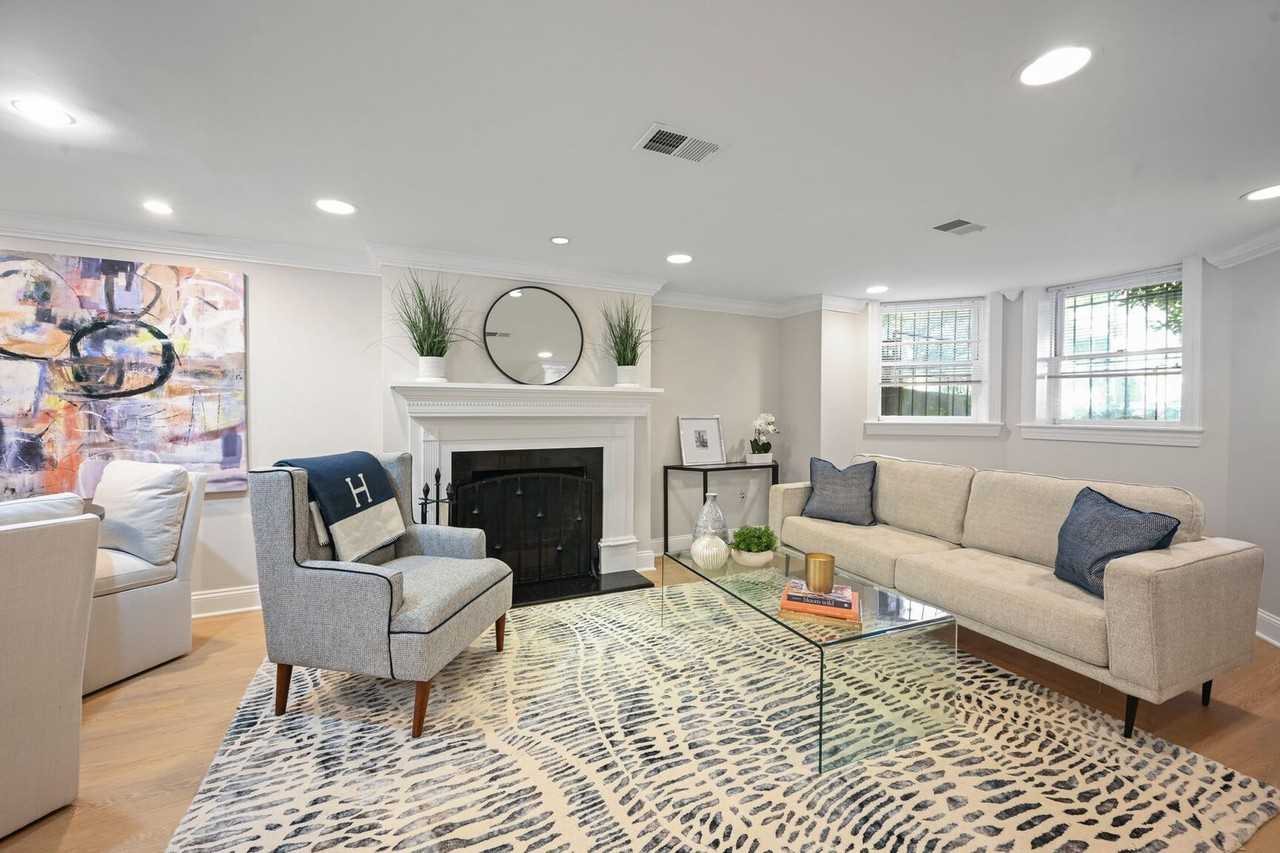 1832 Calvert St Nw #1 - Photo 2 of 23