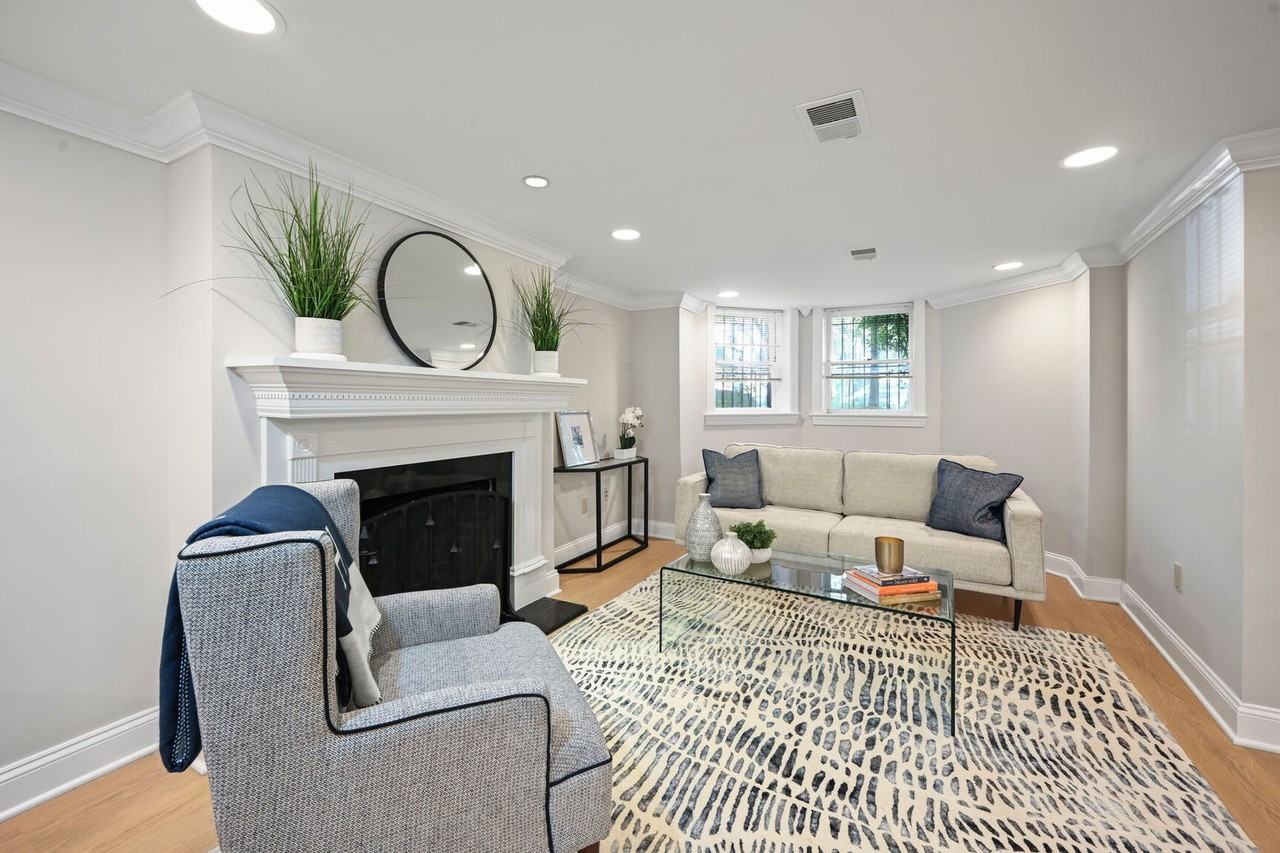 1832 Calvert St Nw #1 - Photo 5 of 23