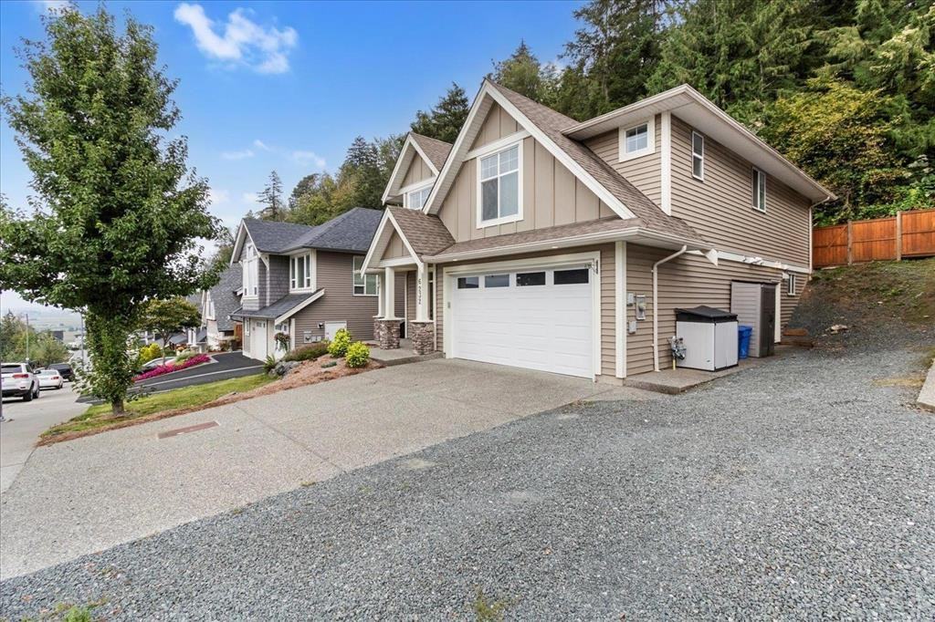 6232 Rexford Drive - Photo 3 of 32