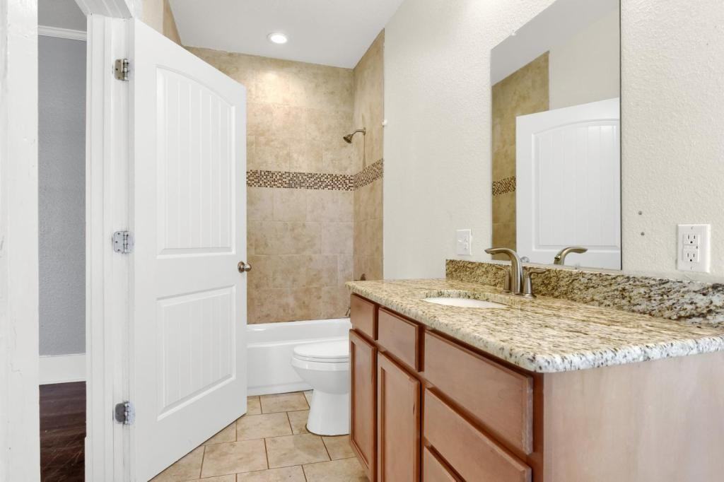 201 N Highland Ave - Photo 6 of 19