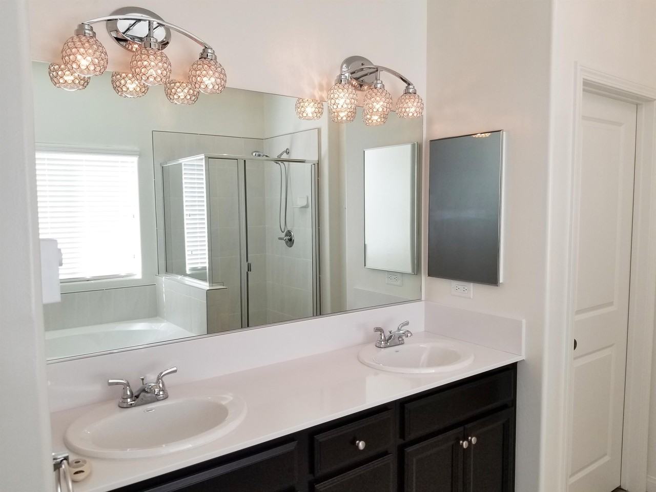 9025 Bolero Ave - Photo 3 of 21