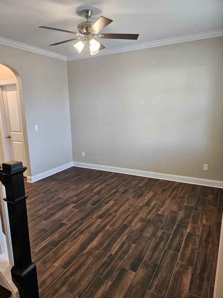 202 Cheswick Dr - Photo 2 of 12