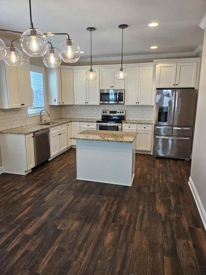 202 Cheswick Dr - Photo 3 of 12