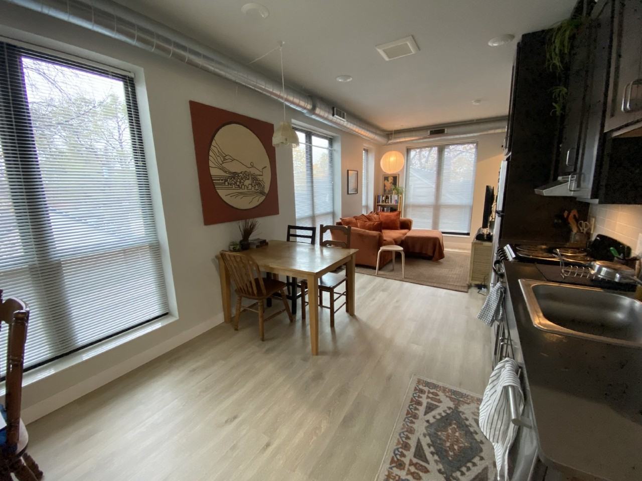 3325 E 52nd St #208 - Photo 4 of 14