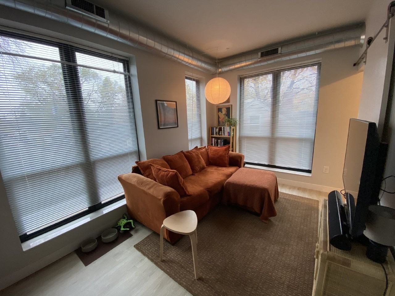 3325 E 52nd St #208 - Photo 6 of 14
