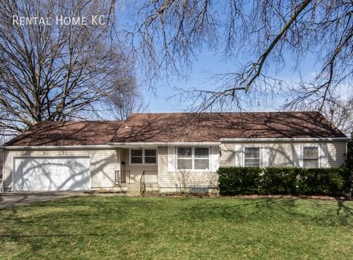 9511 Grandview St - Photo 2 of 27