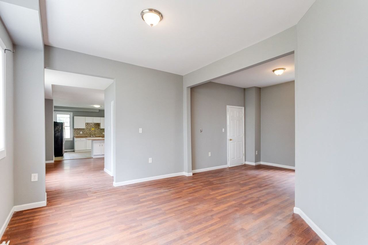 704 Gorsuch Ave - Photo 3 of 28