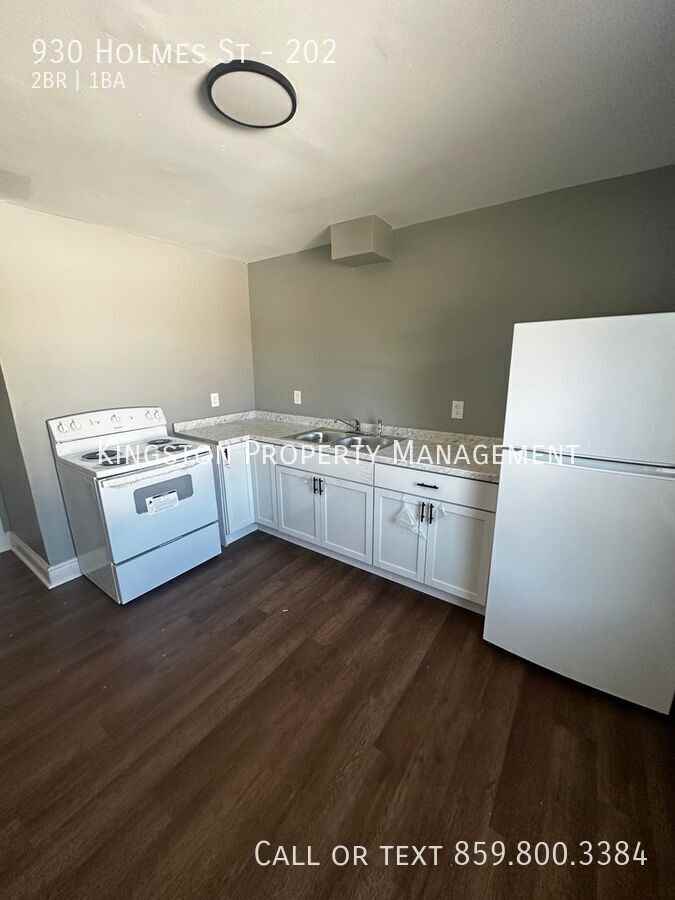 930 Holmes St #202