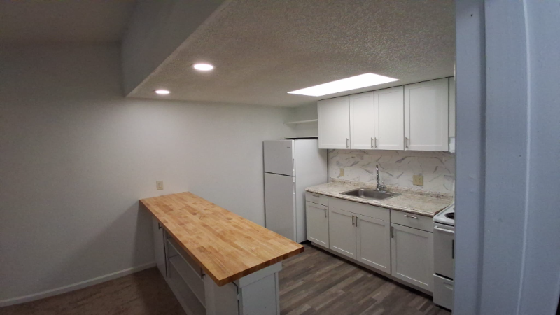 33305 Ryan Dr - Photo 3 of 15